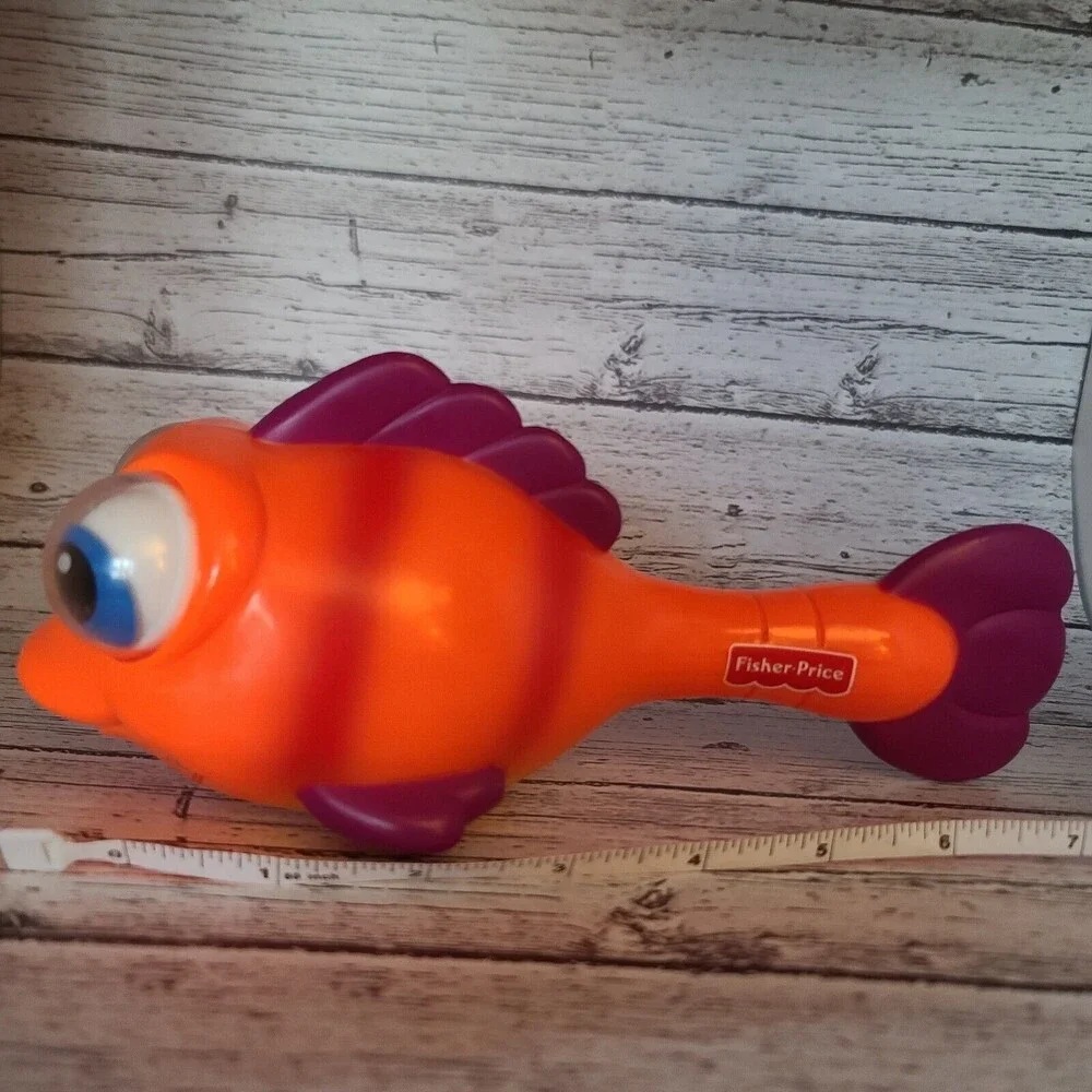 Fisher Price Googly Eye Fish Maraca Orange Red Yellow